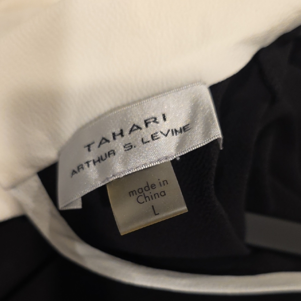 Tahari Black Sleeveless Mock Neck Top with White Contrast Trim - Picture 4 of 4